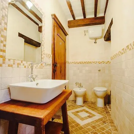 וילה Borgo Valecchie